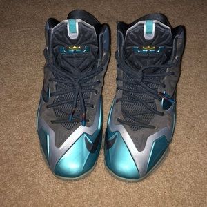 LeBron 11 Gamma Blues